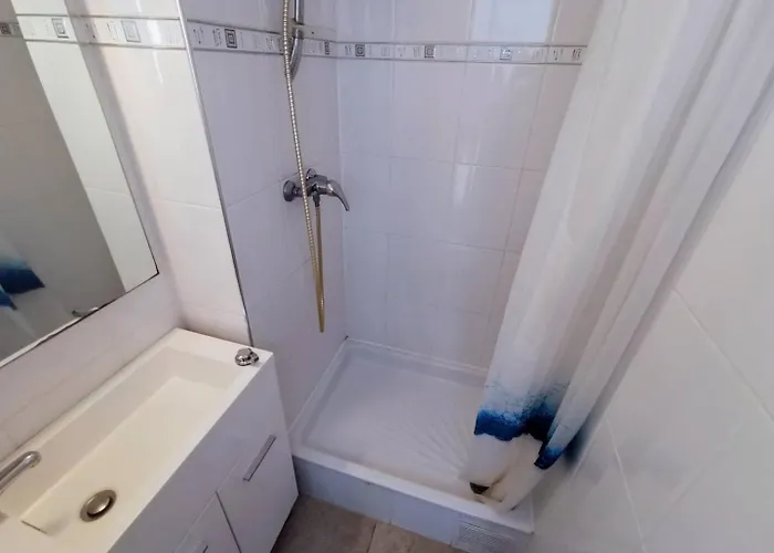 106 Avec Belle Vue Sur La Des Falaises ! *