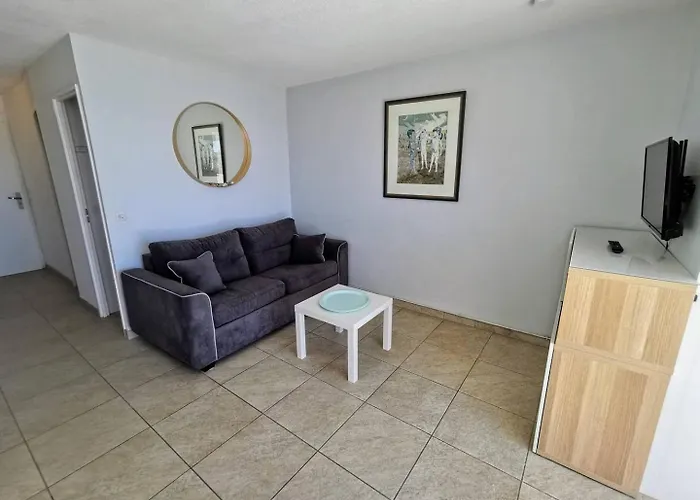 106 Avec Belle Vue Sur La Des Falaises ! * Agde